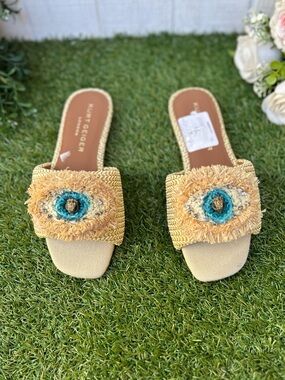 KURT GEIGER LONDON EVIL EYE FLAT SANDAL women size 5.5 new 
$180 Evil Eye